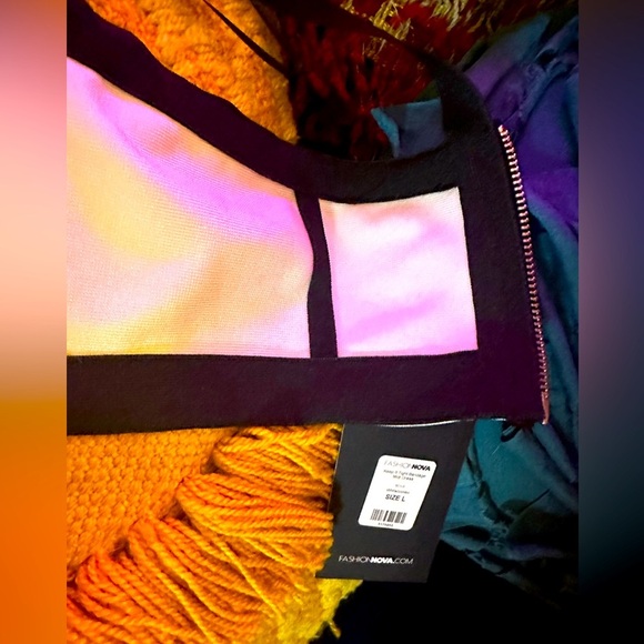 FASHION NOVA cut out bandage dress sz L - NWT - Picture 10 of 10